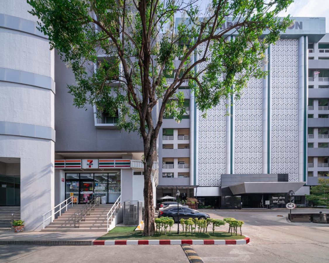 At 115 Hotel By Rompo Bangkok Exterior photo